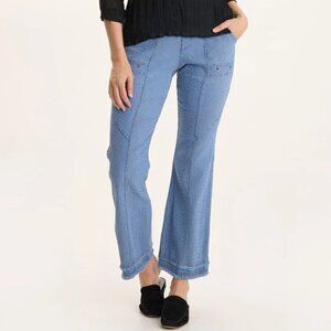 XCVI ASKELL TEXTURED JACQUARD FLARED PULL-ON PANTS STRETCH SNAKESKIN PRINT sz XS